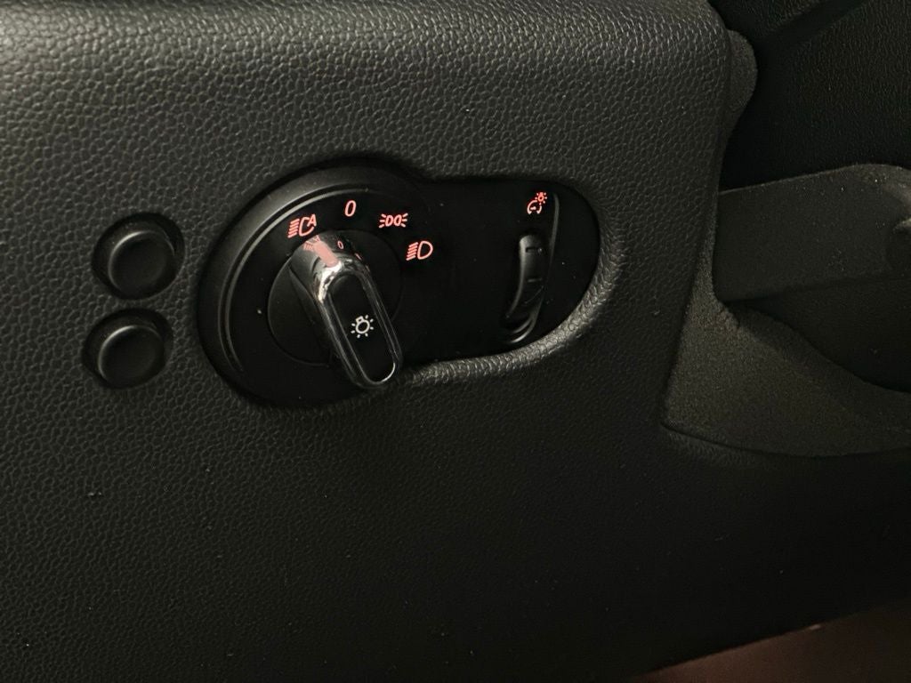 2015 MINI Cooper Base