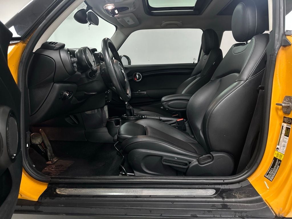 2015 MINI Cooper Base