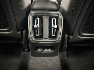 2024 Volvo XC40 B5 Core