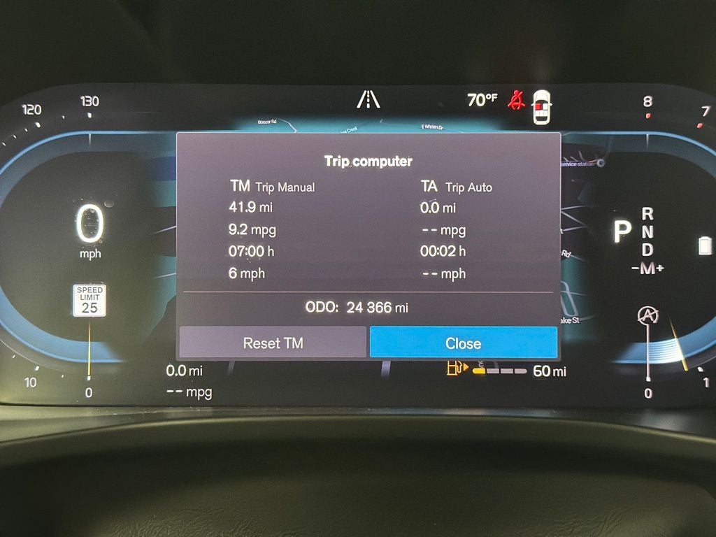 2024 Volvo XC40 B5 Core